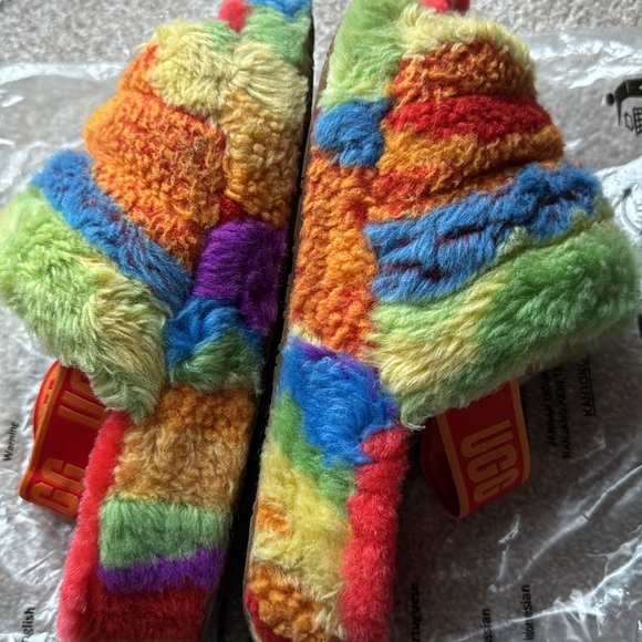 Ugg platform Fuzzy Slippers - Picture 7 of 8